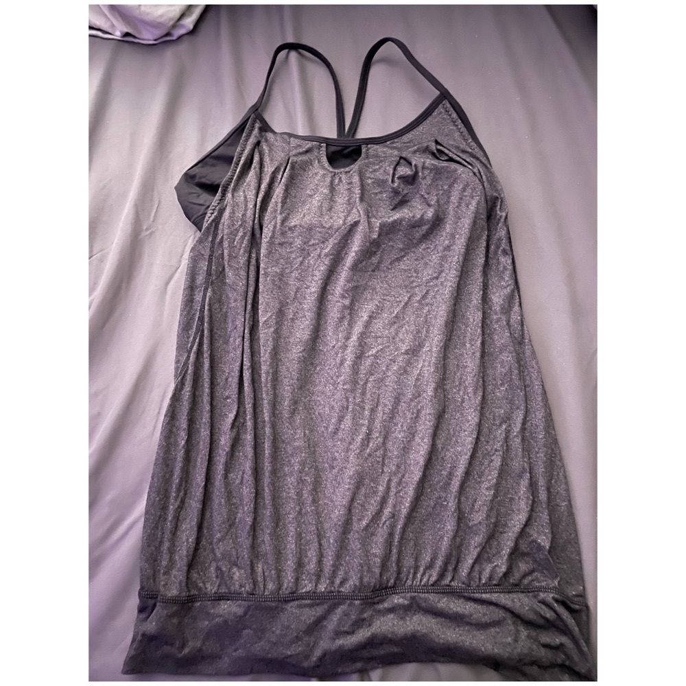 Lululemon top with bra